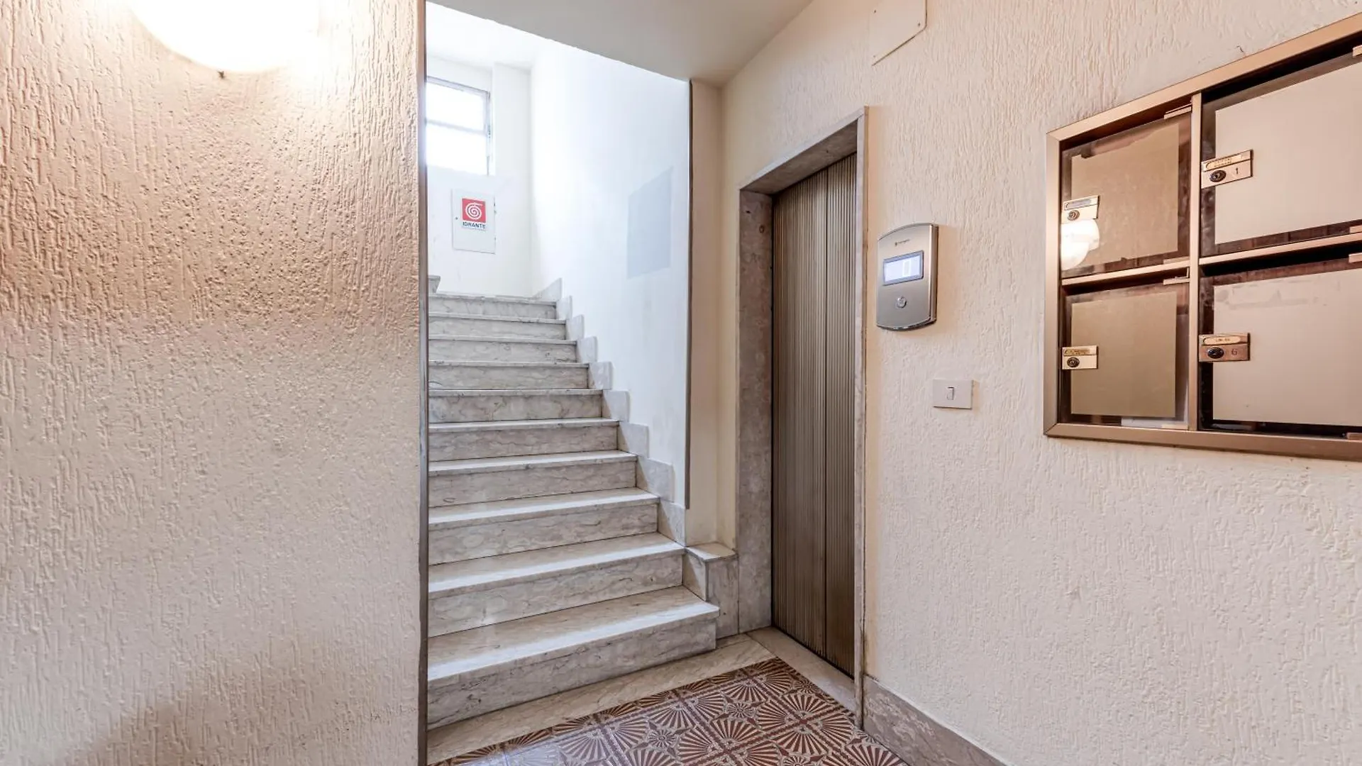 Firenze Terrazza, Doppio Parcheggio Apartment Italy